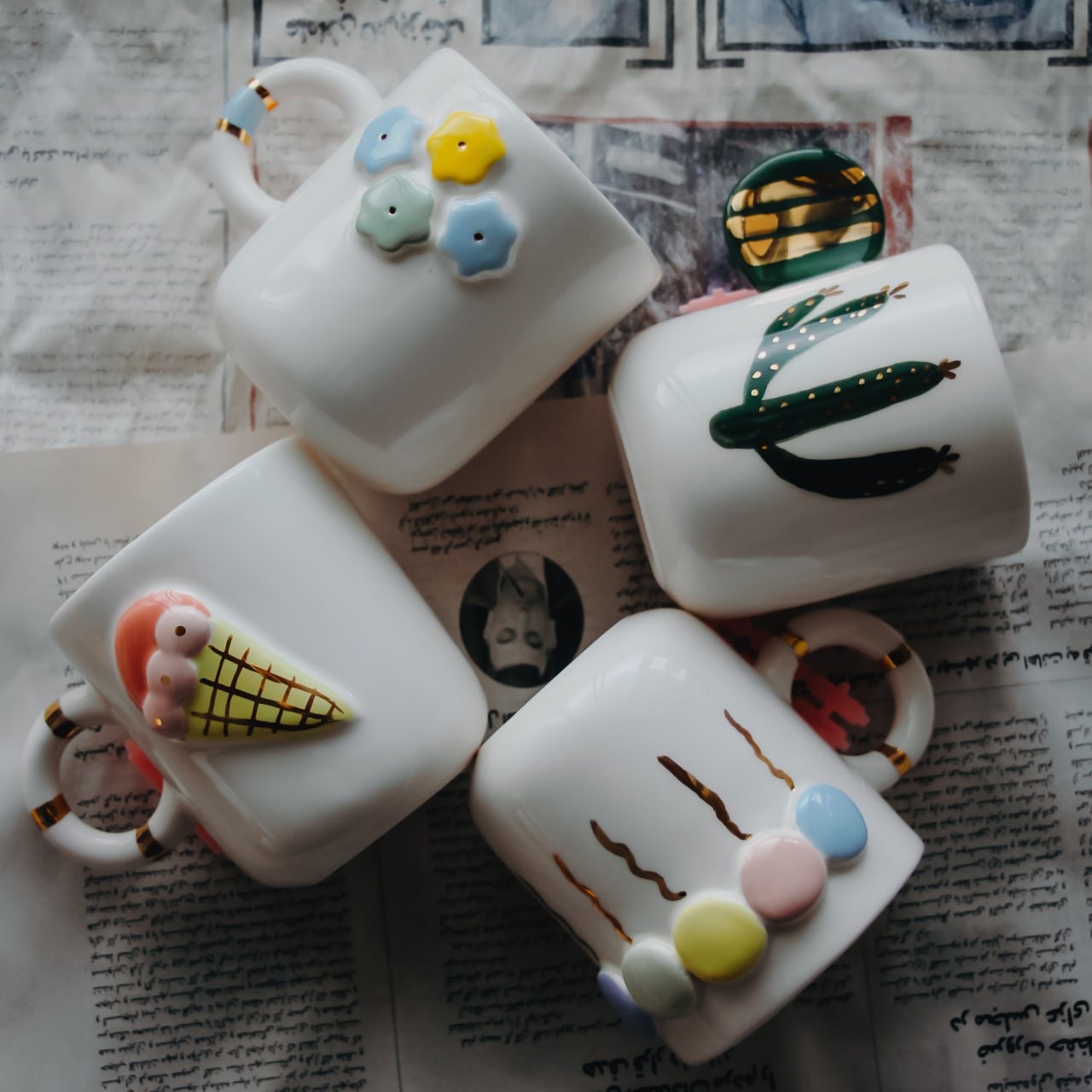 ست فنجان و پیش دستی آینباتی 