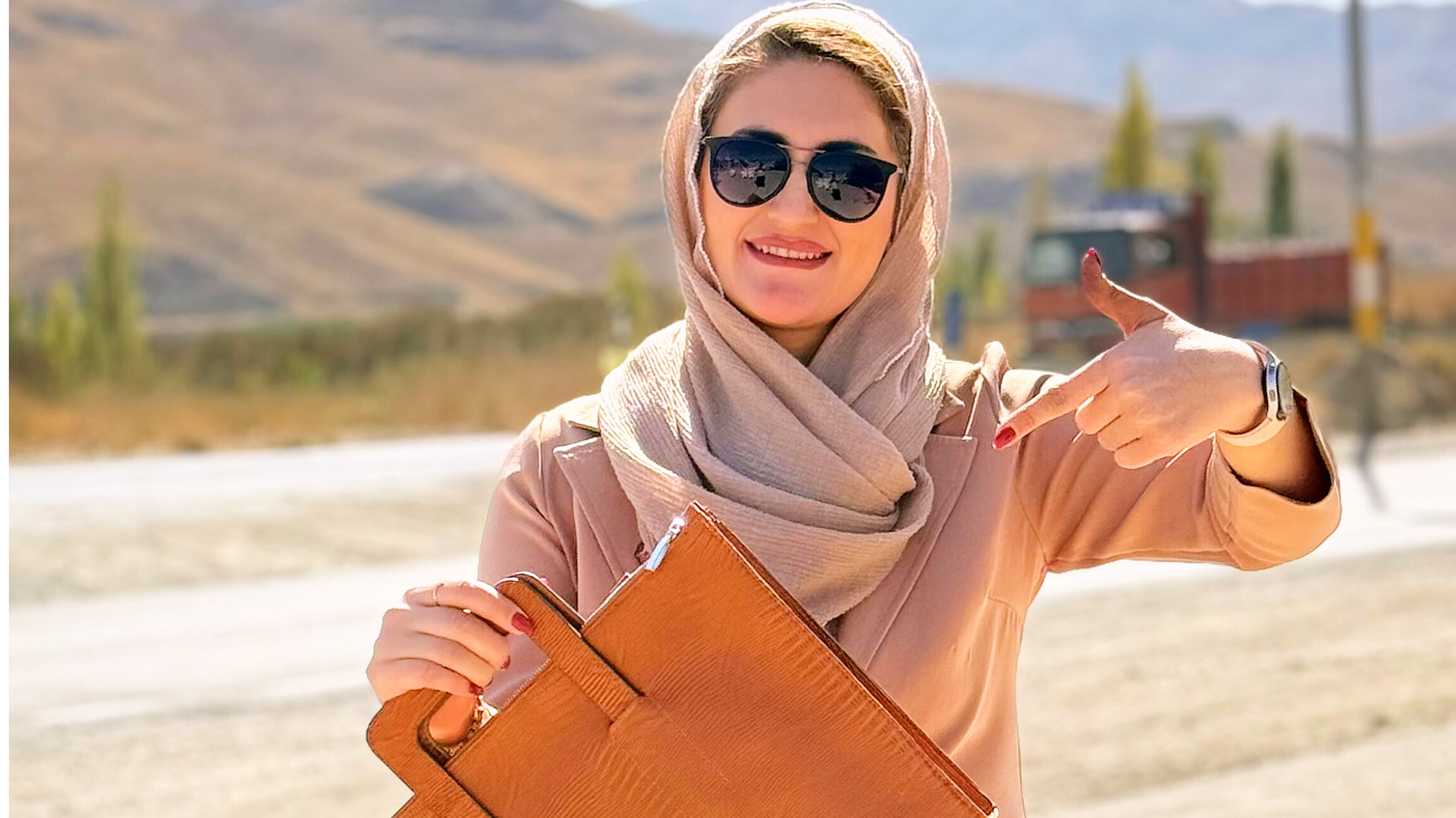 کاور Charmdoozak