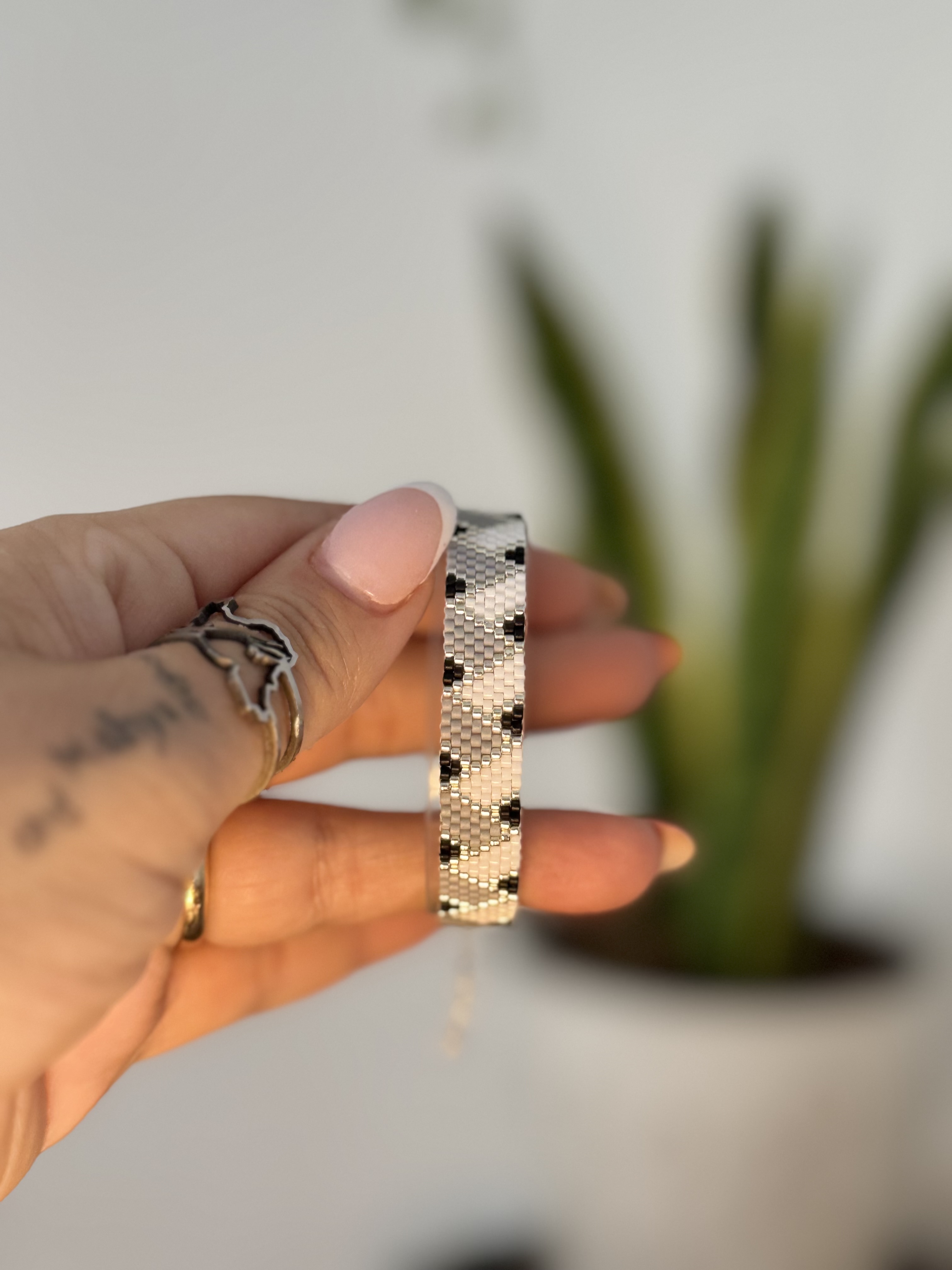 دستبند زنانه