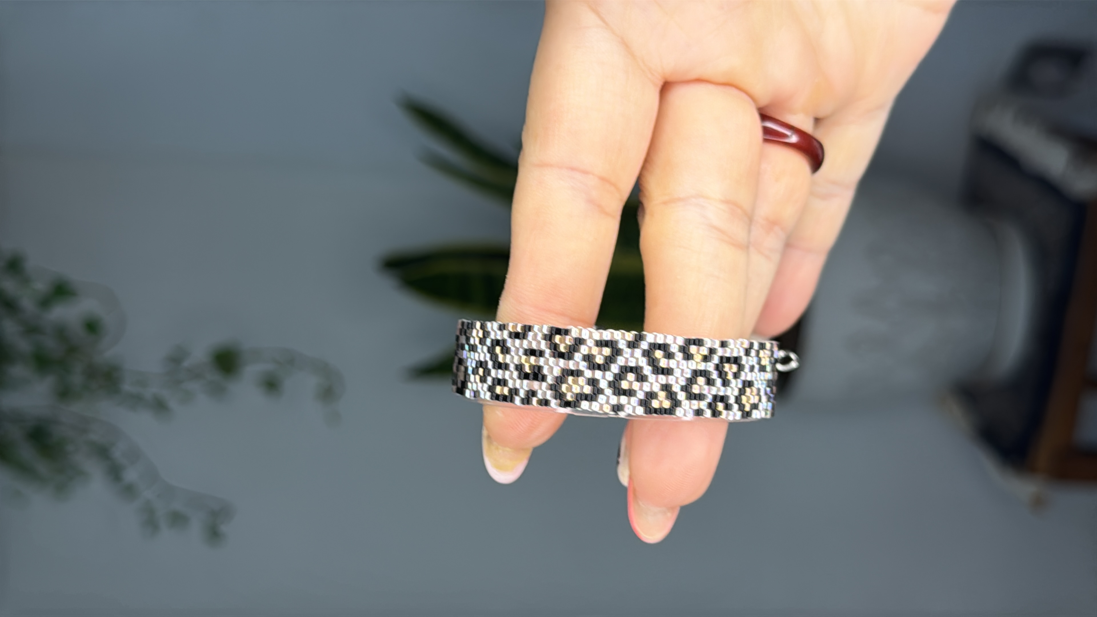 دستبند زنانه